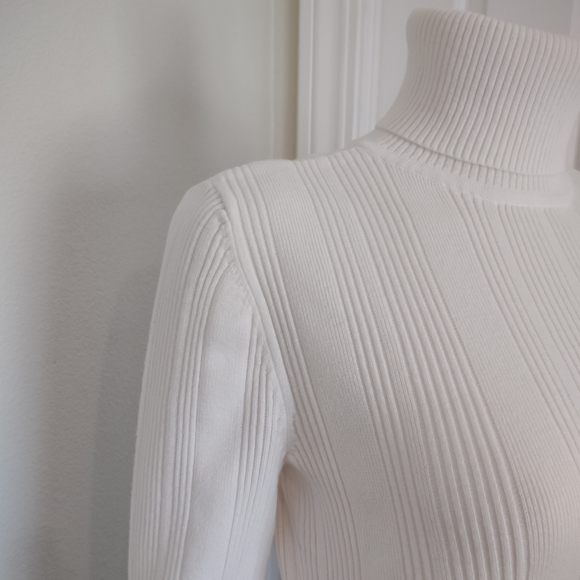 Tommy Hilfiger Turtleneck Ribbed Cotton OFF-WHITE Sweater Y2K SzM EUC - Picture 3 of 11